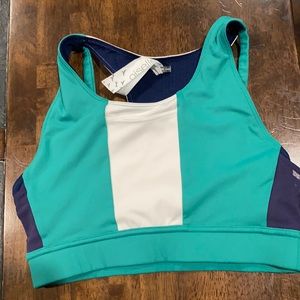 Oiselle Pockito sports bra size 4